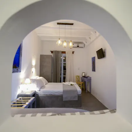 招待所 大蓝旅馆 Ormos Aigialis