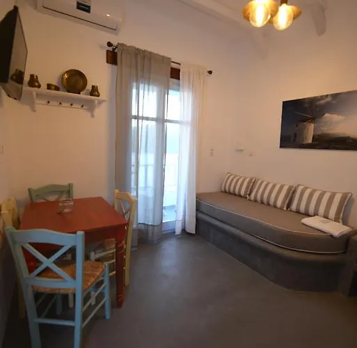 The Big Blue Penzion Ormos Aigialis