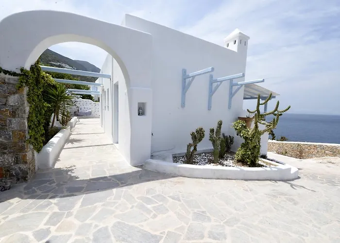 The Big Blue 3* Ormos Aigialis